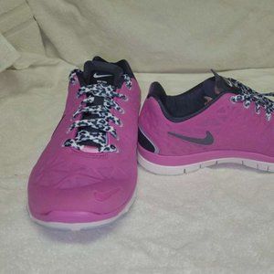 Woman's Nike free tri fit 3